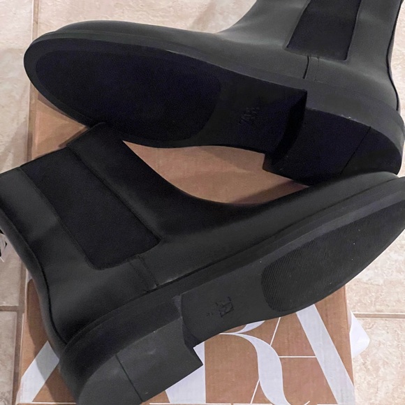 Zara Chelsea Boots - Picture 4 of 6